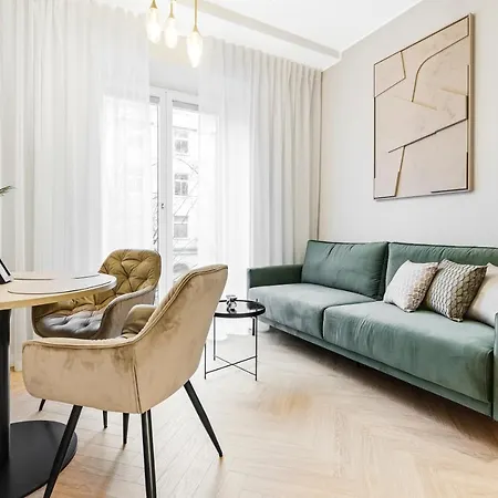 Bob W Centre - Ambassador Apartamento Tallin