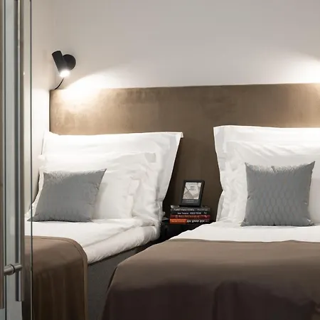 Bob W Centre - Ambassador * Tallin