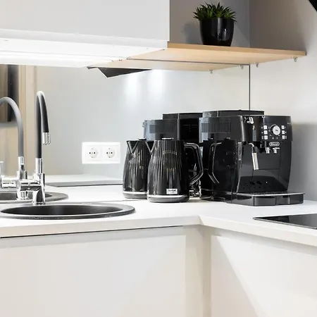 Bob W Centre - Ambassador * Tallin