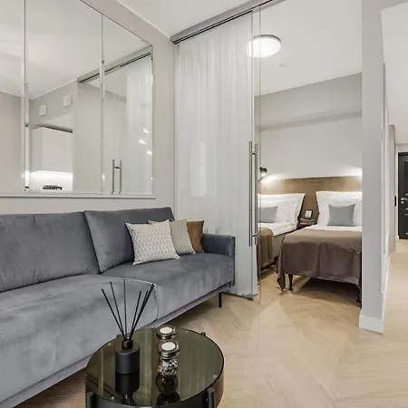 Bob W Centre - Ambassador Tallin