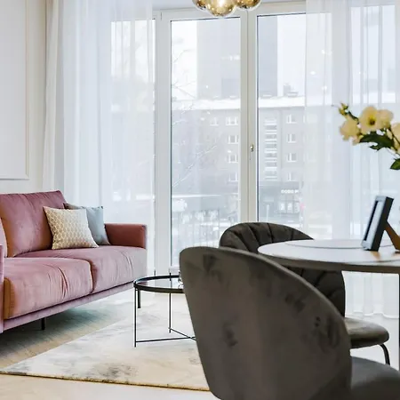 Bob W Centre - Ambassador Reval