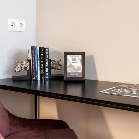 Bob W Ambassador Apartment