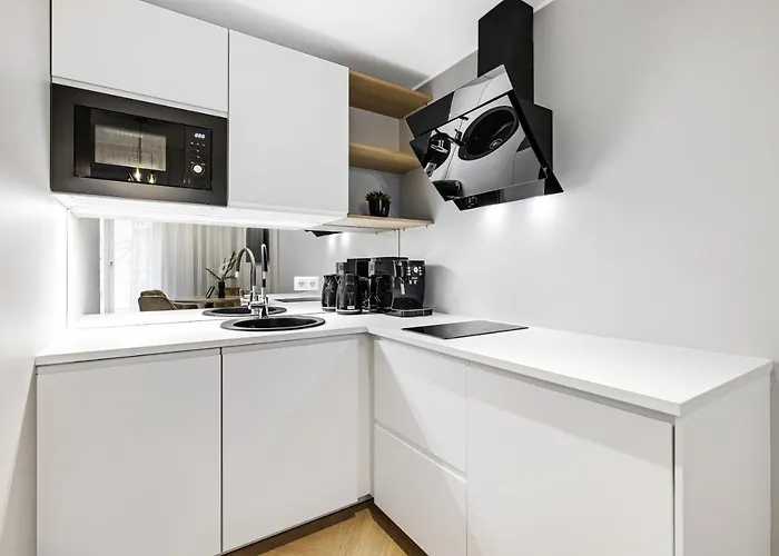 Bob W Centre - Ambassador Apartament Tallin