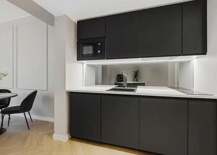 Bob W Centre - Ambassador Apartament Tallin