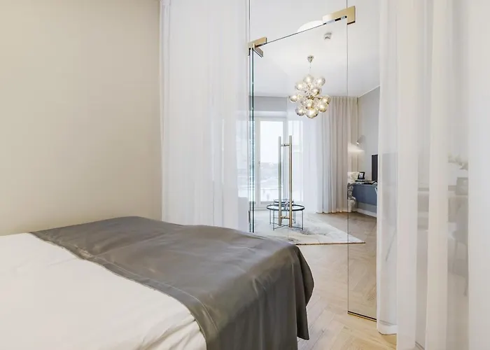 Bob W Centre - Ambassador Tallin