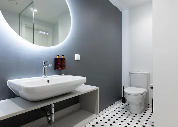 Bob W Centre - Ambassador Apartament Tallin