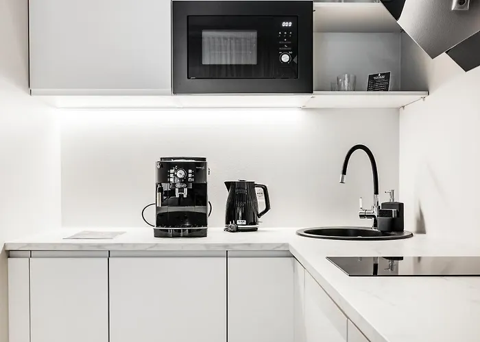 Bob W Centre - Ambassador *