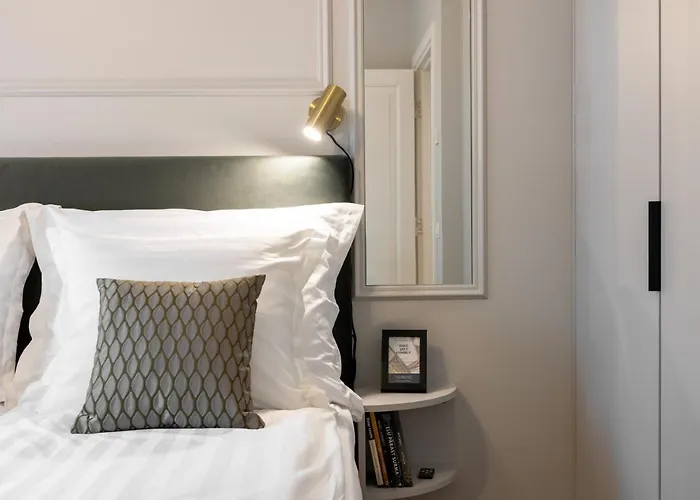 Bob W Centre - Ambassador Tallin